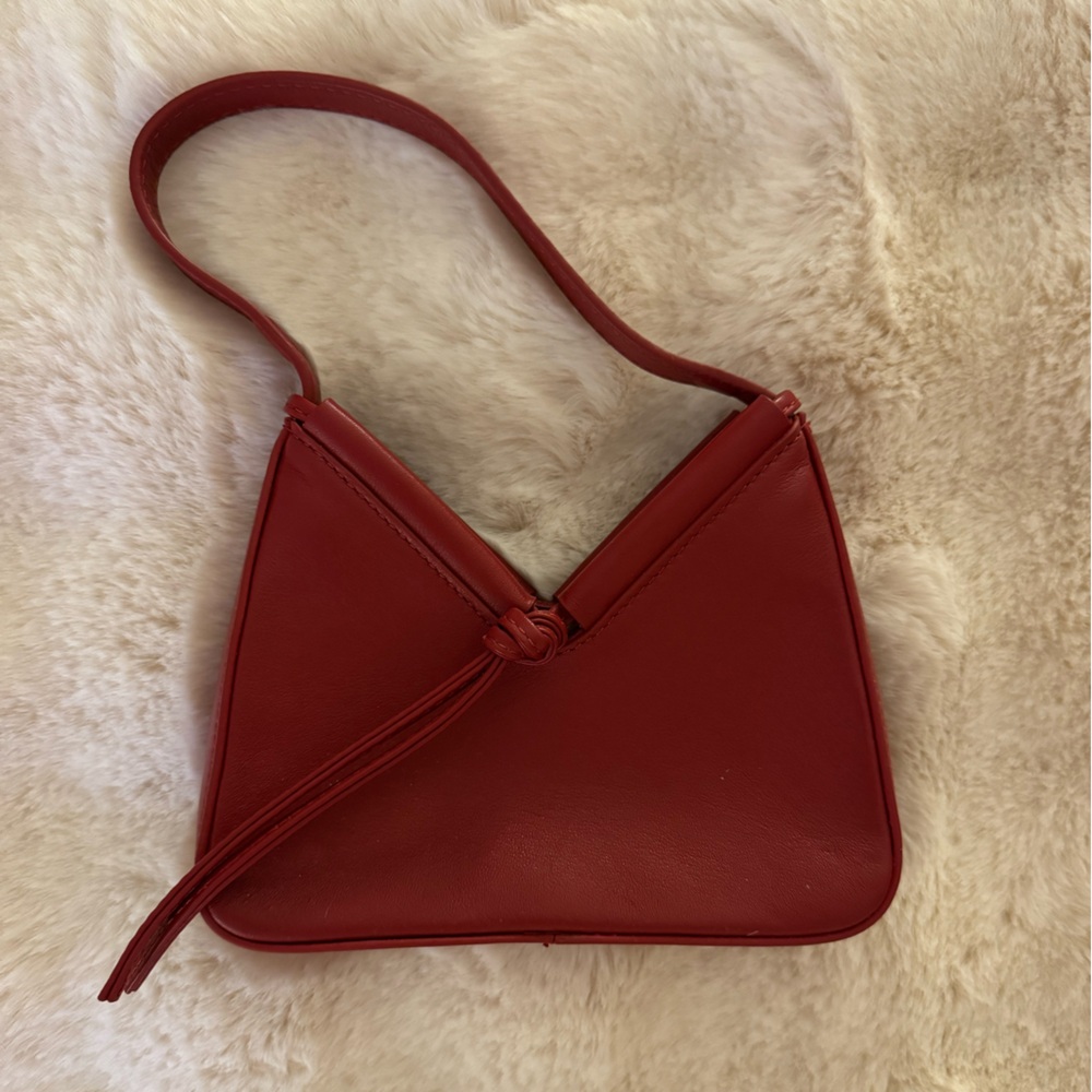NWOT Reformation Mini Chiara Shoulder Bag *Sold out everywhere* - Picture 6 of 8